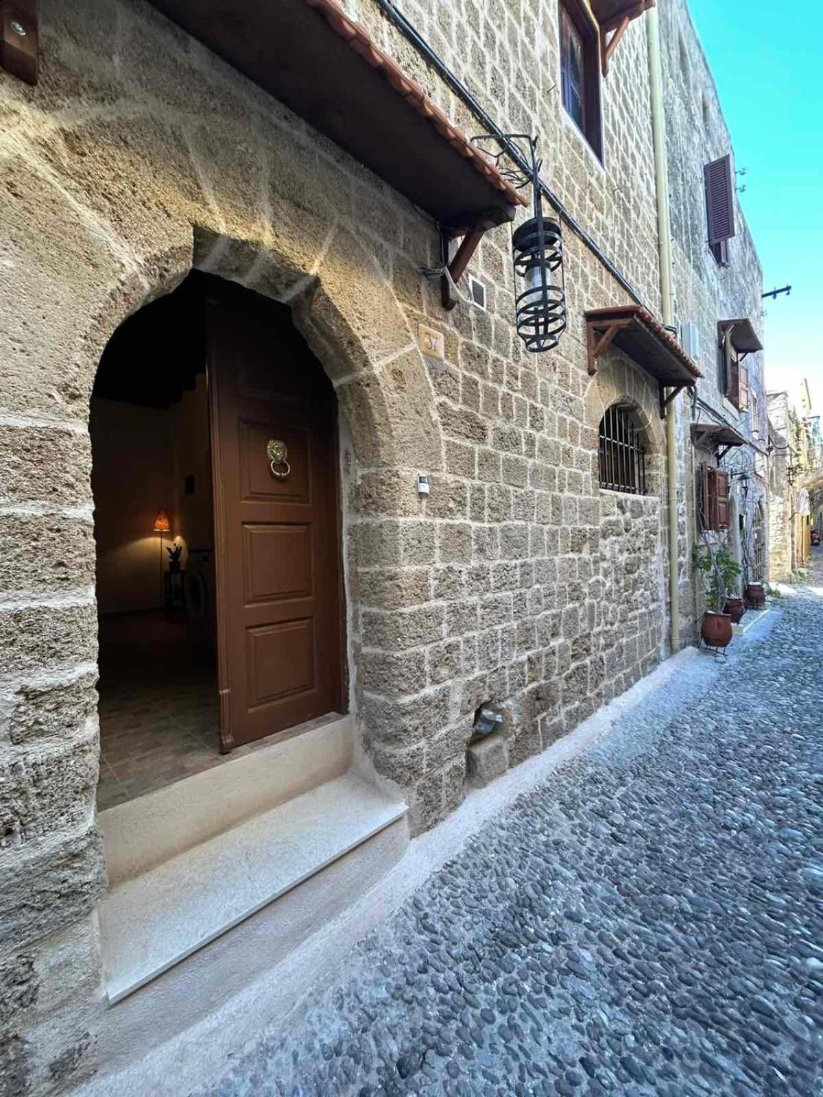 Zoe House-old Town