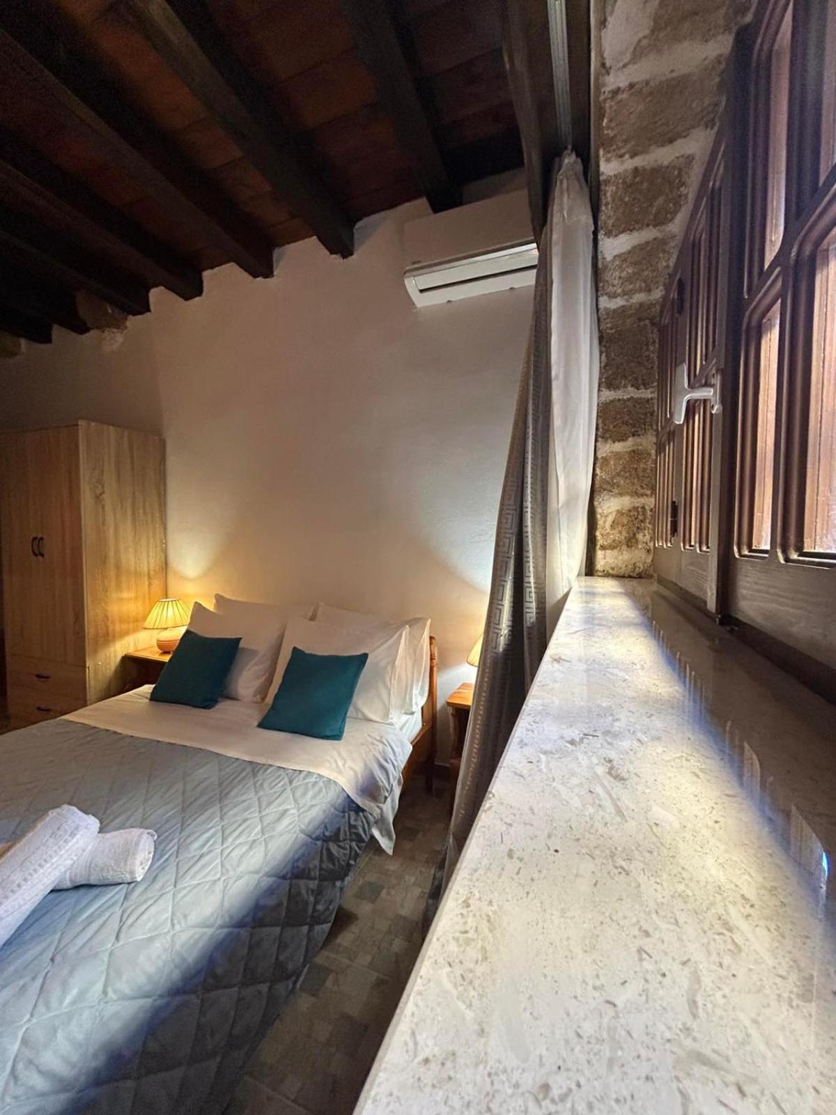 Zoe House-old Town Apartment *